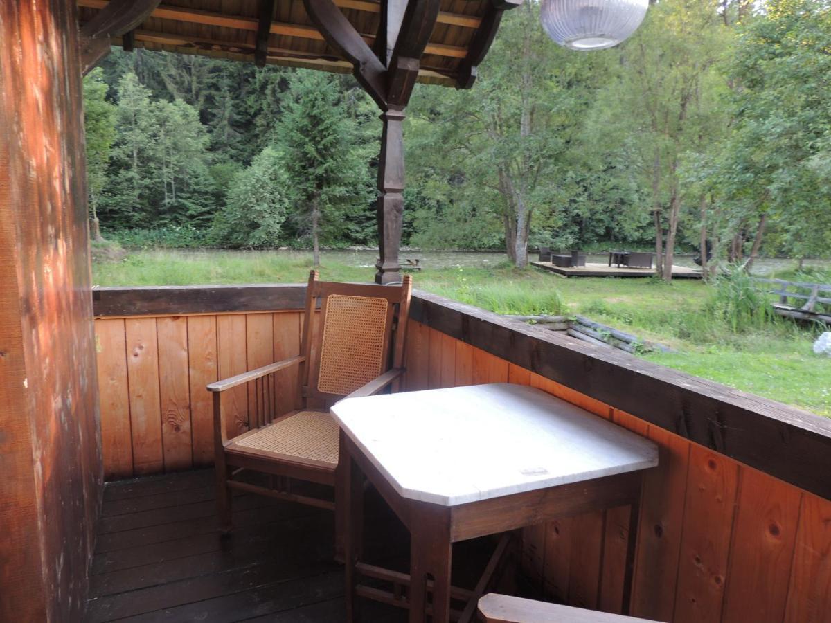 Hotel La Malu' Bistritei - Casutele Valea Stanii Extérieur photo
