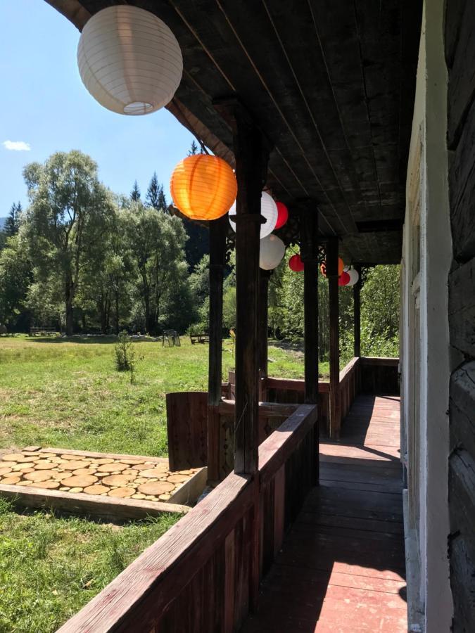 Hotel La Malu' Bistritei - Casutele Valea Stanii Extérieur photo